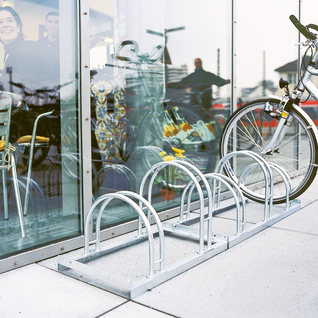 Ueberdachungen und Fahrrad-Parkiersysteme